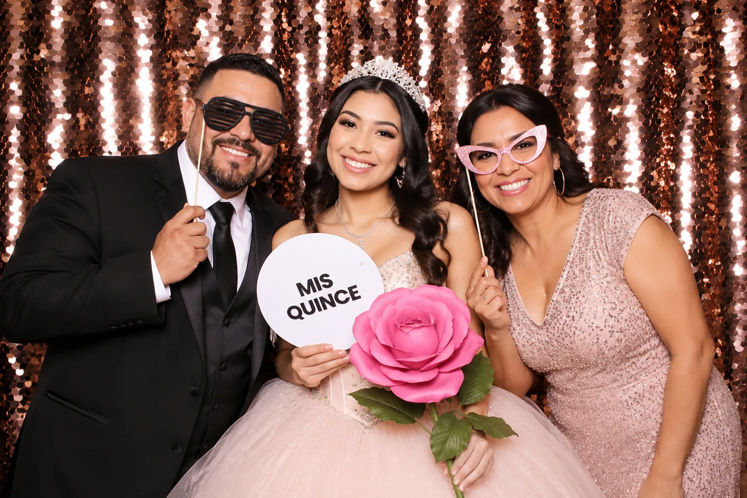 jtm3-quinceanera-family-photo jtm3-quinceanera-family-photo